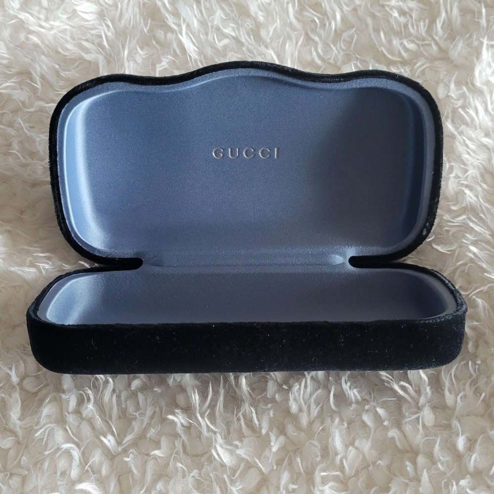 GUCCI Black Velvet Eyewear Case with Gray Interior